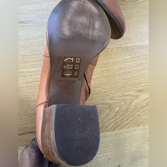 Madewell tan brown leather stacked block heel ankle boots - Picture 10 of 11